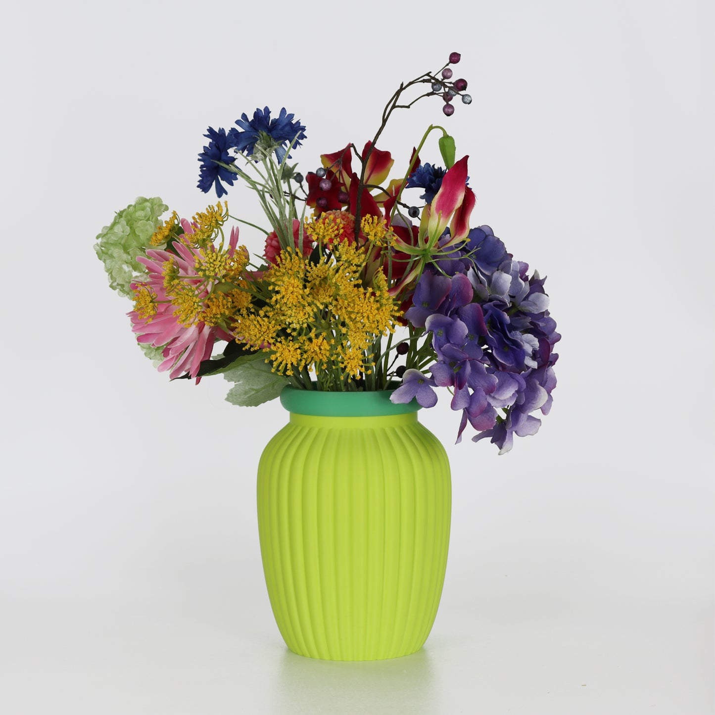 Lily Vase S